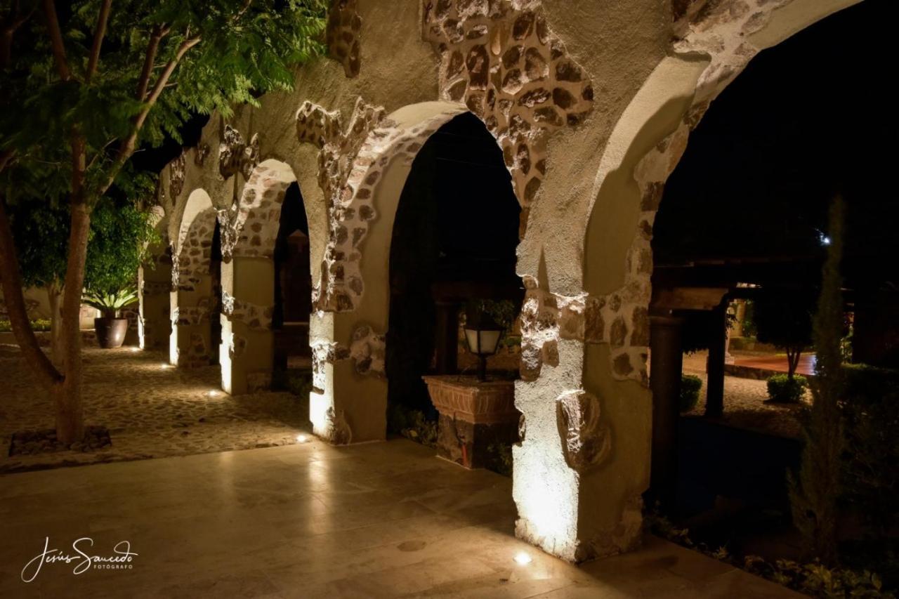 Suites Campestres Montebello 贝纳尔 外观 照片